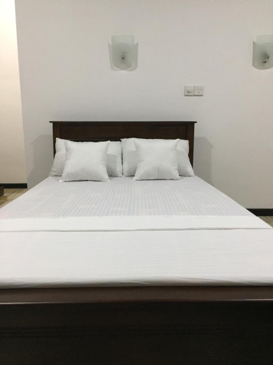 Anthony Guesthouse Hikkaduwa Bagian luar foto